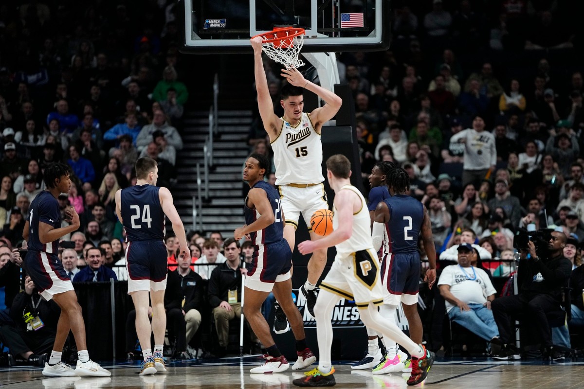 zach edey dunk vs fdu